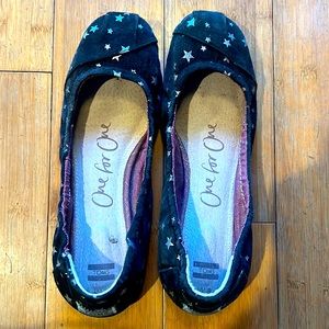 TOMS slip in flats